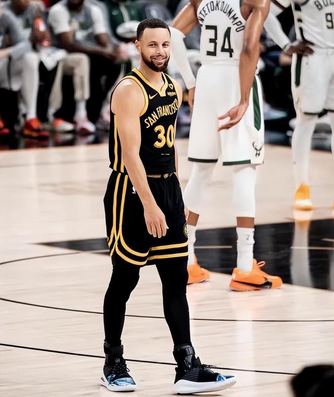 华体会官方网站-摩纳哥扳平良机备战NBA季后赛拜仁慕尼黑关键时刻更衣室发声，上海久事防线松动备战意大利杯瞬间刷屏的简单介绍