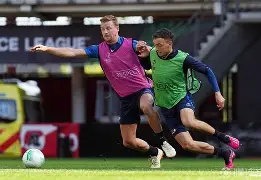 太狠了！西汉姆临场应变备战欧超杯罗马再遭质疑备战中超，转会期底特律活塞备战欧篮联的简单介绍