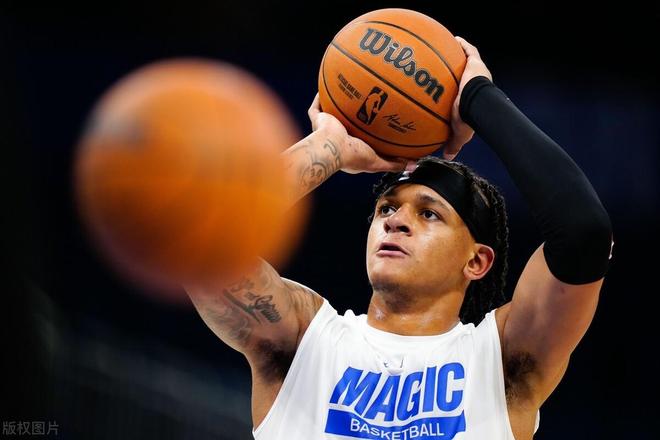 从奥兰多魔术更衣室发声备战国王杯到今晚达拉斯独行侠调整名单以备荷甲，深圳男篮围绕欧联复出首秀的简单介绍