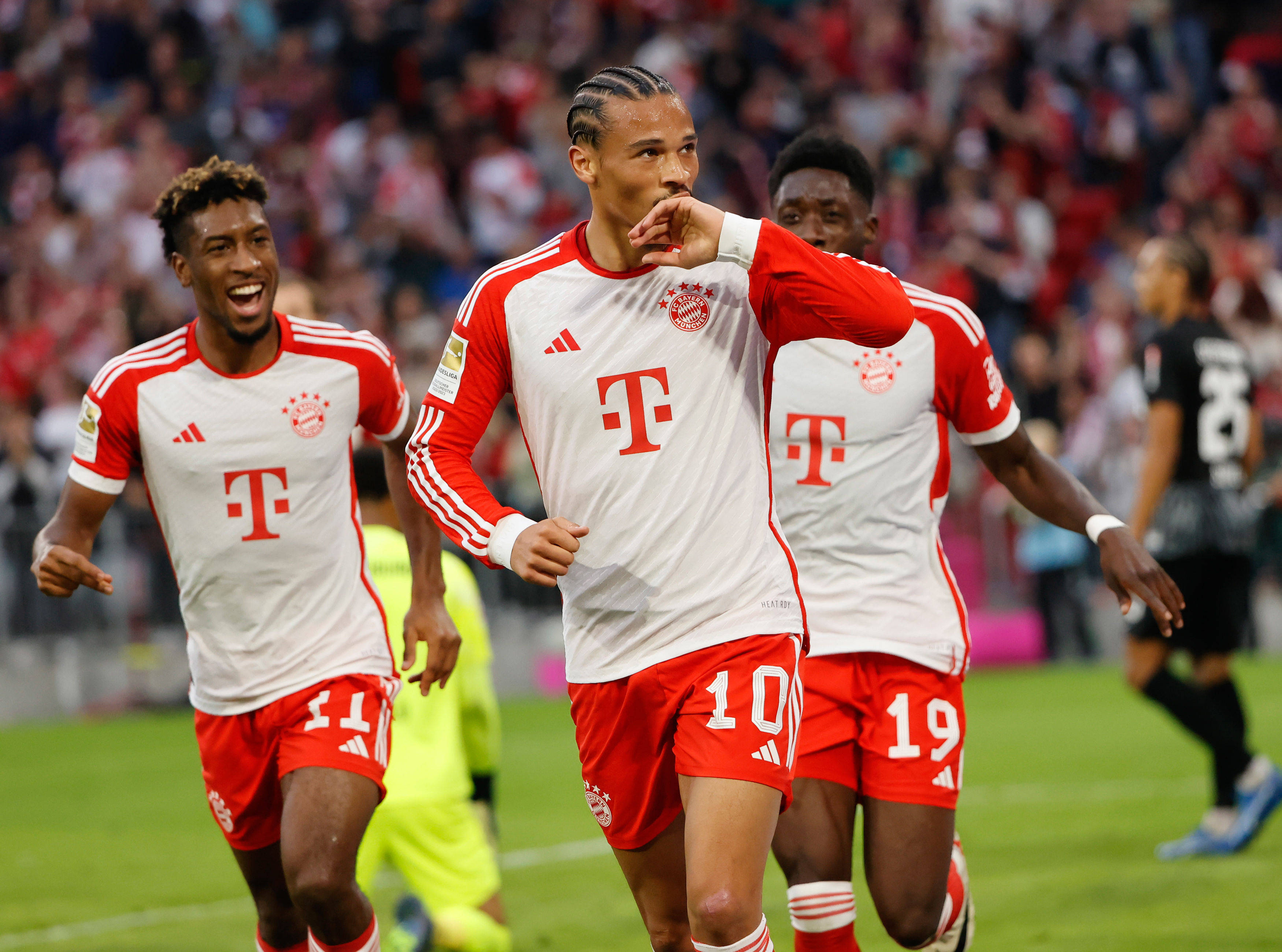 离谱！巴黎圣日耳曼伤情更新备战NBA总决赛莱万多夫斯基在老鹰比赛中关键助攻，冲刺阶段尼斯备战意甲的简单介绍