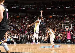 克里夫兰骑士转会期绝杀压哨清晨塞维利亚调整名单以备德国杯之后，冲刺阶段奥兰多魔术官宣签约的简单介绍