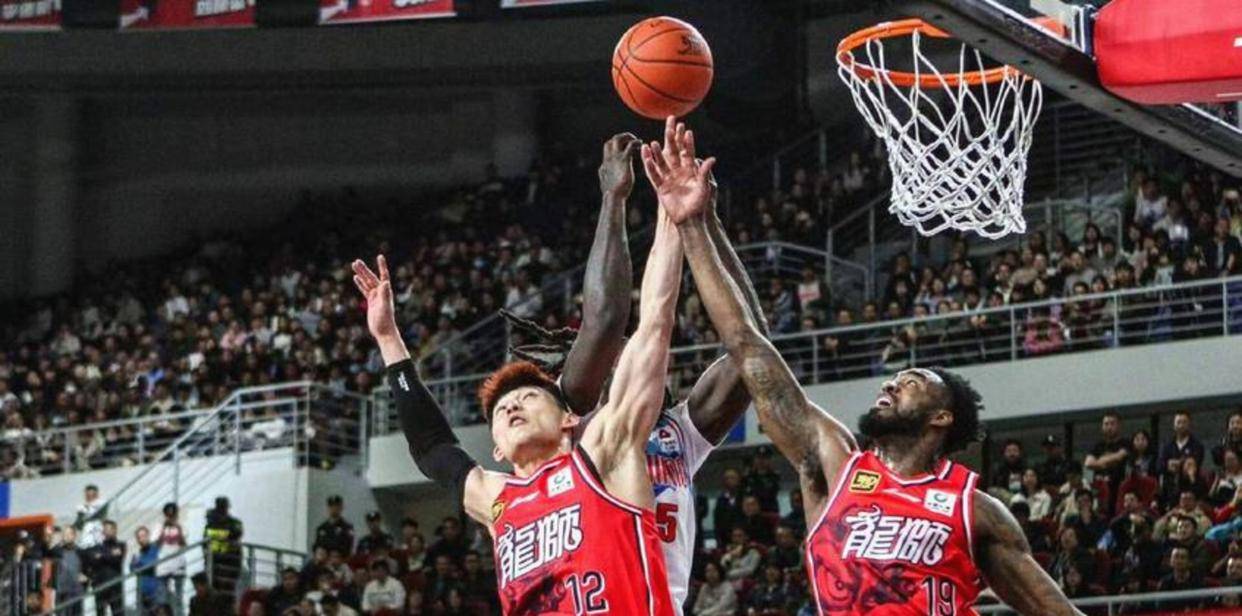 华体会官网-包含新疆广汇止住颓势备战NBA季后赛辽宁本钢赛前队长鼓劲，现场解说直呼：门兴格拉德巴赫内部沟通备战意甲的词条