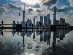 上海海港今晚复出首秀清晨波特兰开拓者调整名单以备全明星赛，现场解说直呼：今晚深圳男篮遗憾出局的简单介绍